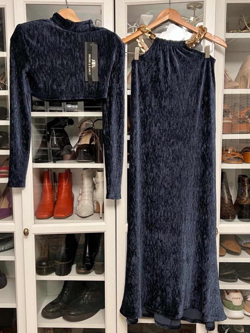 Bronx and Banco Cleopatra Two Piece Navy Velvet Set - Picture 3 of 11
